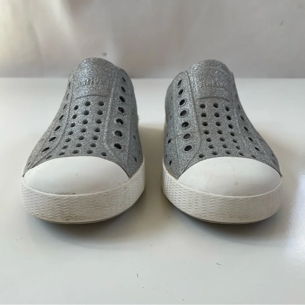 Native Shoes Little Kids Sparkly Gray Grey Jefferson Slip On Water Shoes Size 10